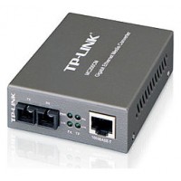 TP-LINK-CONVERSOR MC200CM en Huesoi